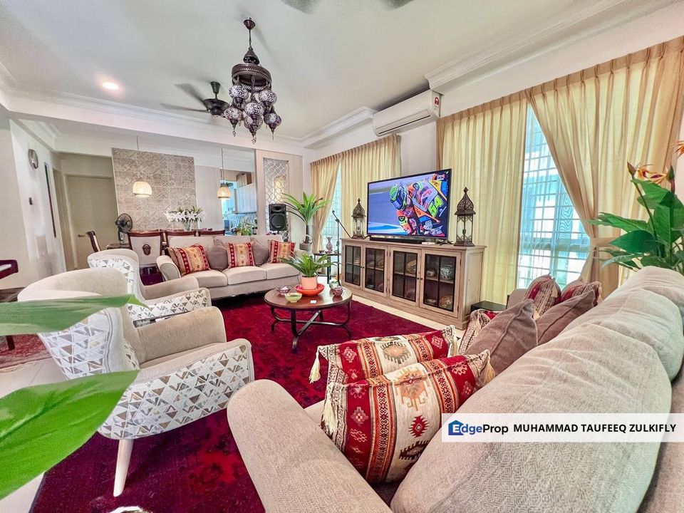 3 Storey Superlink House Lake Point Residence Cyberjaya Freehold, Selangor, Cyberjaya