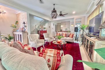 Lake Point Residence