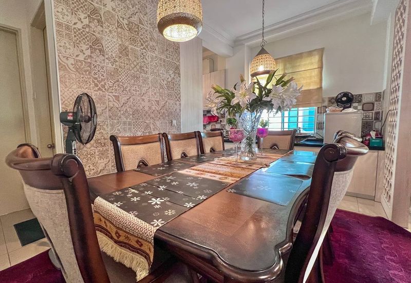 Lake Point Residence