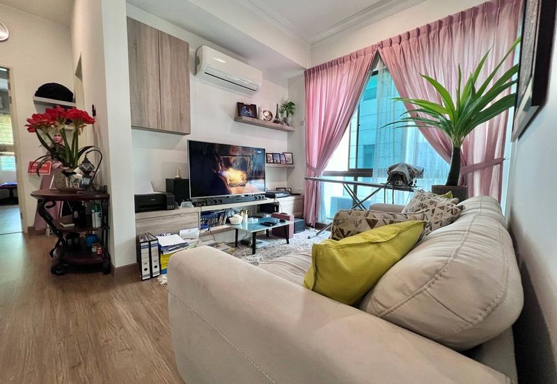 Lake Point Residence