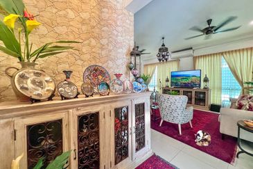 Lake Point Residence