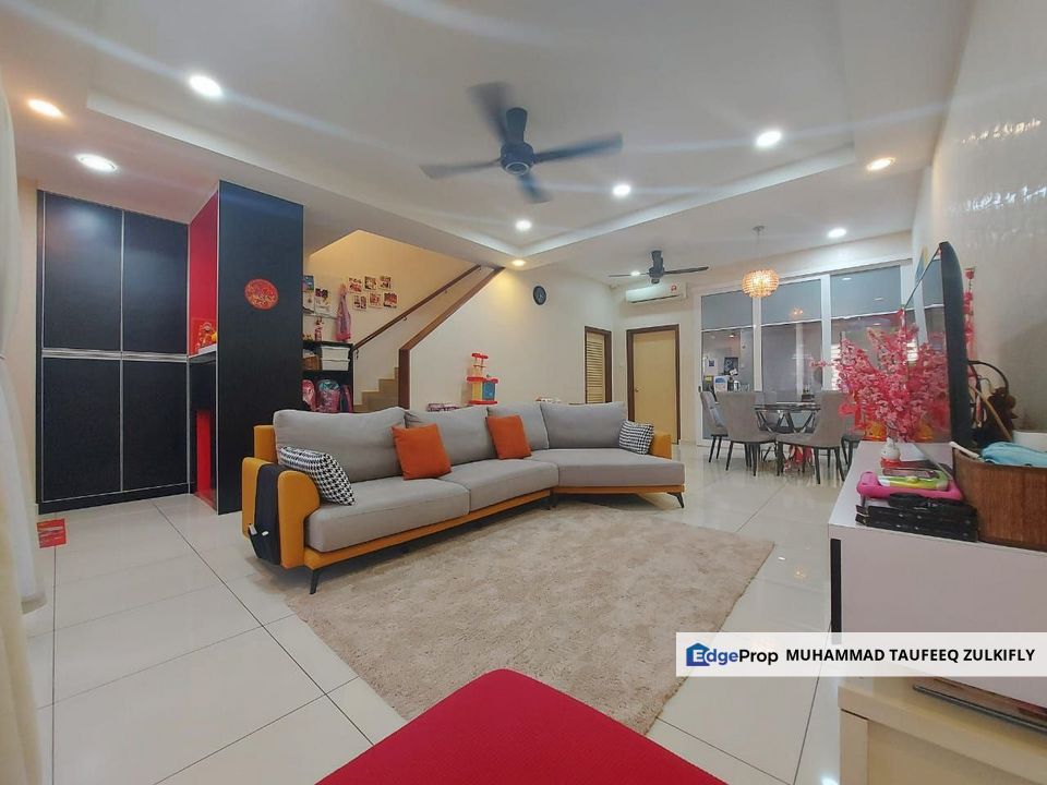 Renovated & Extended 2 Storey House Alam D'16 Seksyen 16 Shah Alam, Selangor, Shah Alam