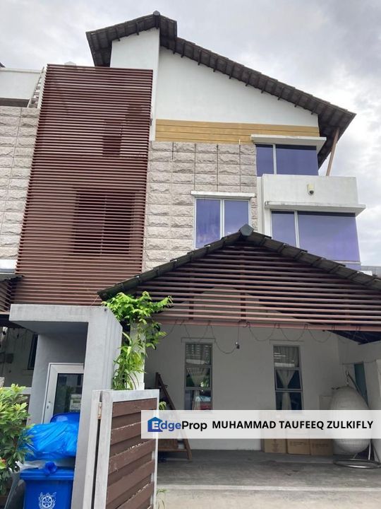 Bungalow 3 Storey House Laman Seri Seksyen 13 Shah Alam, Near Sek 13 Mosque Gated Guarded, Selangor, Shah Alam