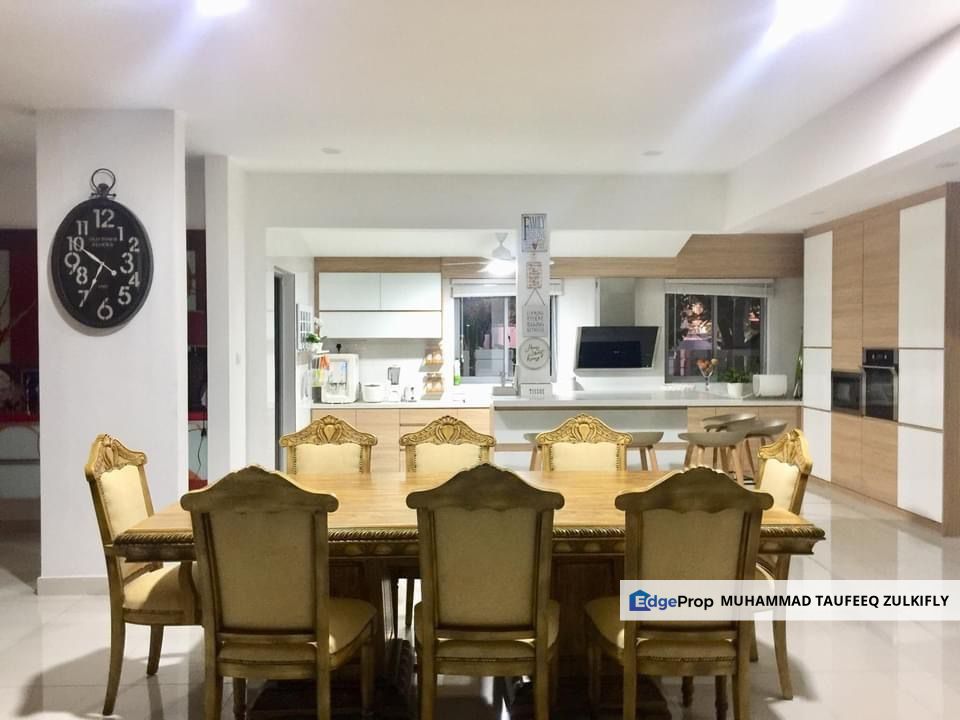 Bungalow 3 Storey House Laman Seri Seksyen 13 Shah Alam, Near Sek 13 Mosque Gated Guarded, Selangor, Shah Alam