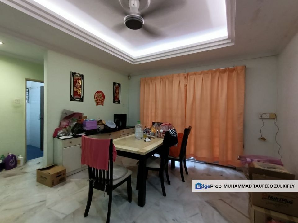 Non Bumi Lot 2 Storey Semi D House Seksyen 9 Shah Alam With Kitchen Cabinet, Selangor, Shah Alam