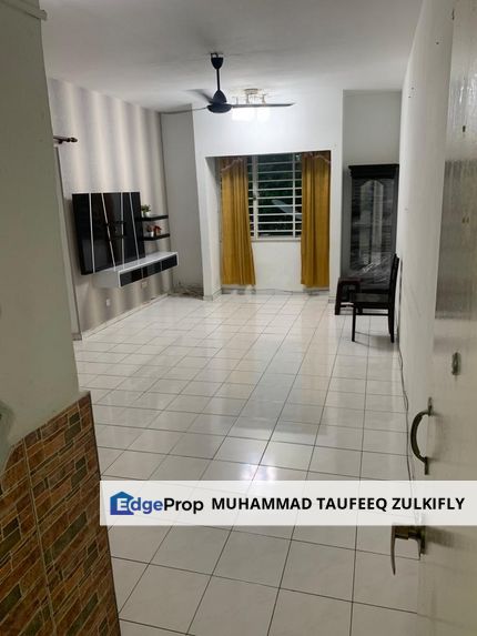 Partial Furnished Non Bumi Lot Pangsapuri Flora II Sek U5 Shah Alam Strata Ready, Selangor, Subang