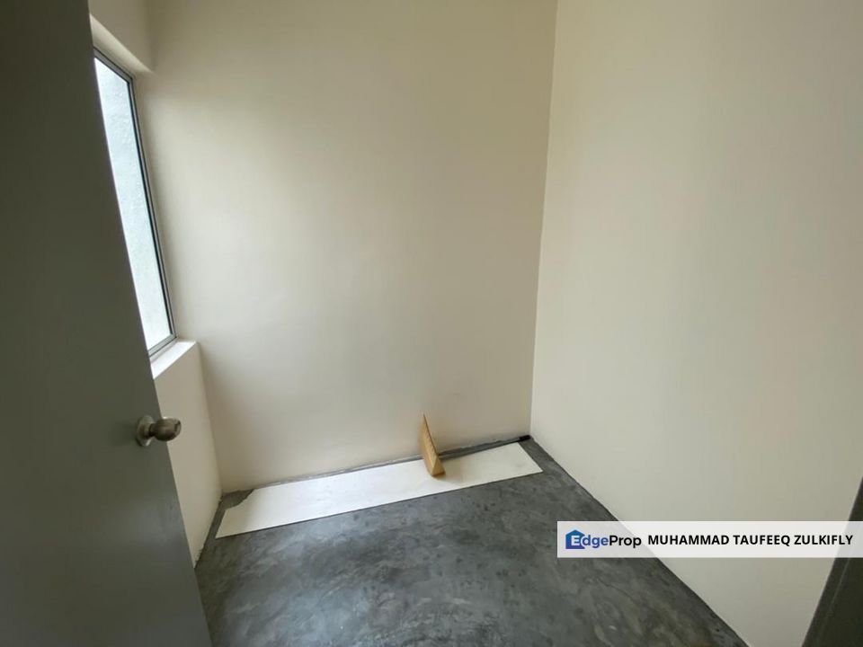 Bare Unit Simfoni Perdana, Lbs Alam Perdana, Puncak Alam, House Never Stay, Selangor, Bandar Puncak Alam