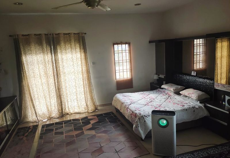 Seksyen 11, Kota Damansara