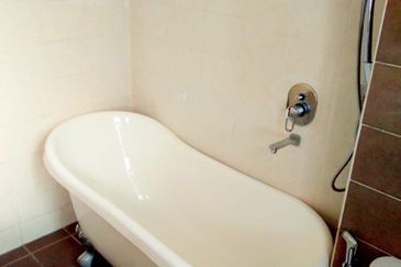 Seksyen 11, Kota Damansara