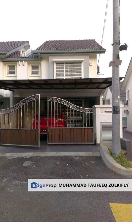 Renovated End Lot 2 Storey Taman Mutiara Indah, Partial Furnished House, Selangor, Puchong