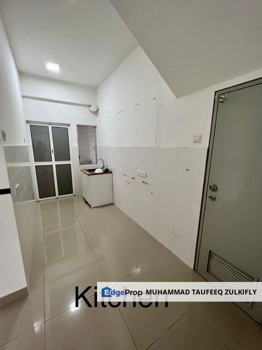 Beautiful Well Maintain Town House Casa Bluebell Cybersouth, Dengkil Near Sepang, Selangor, Dengkil