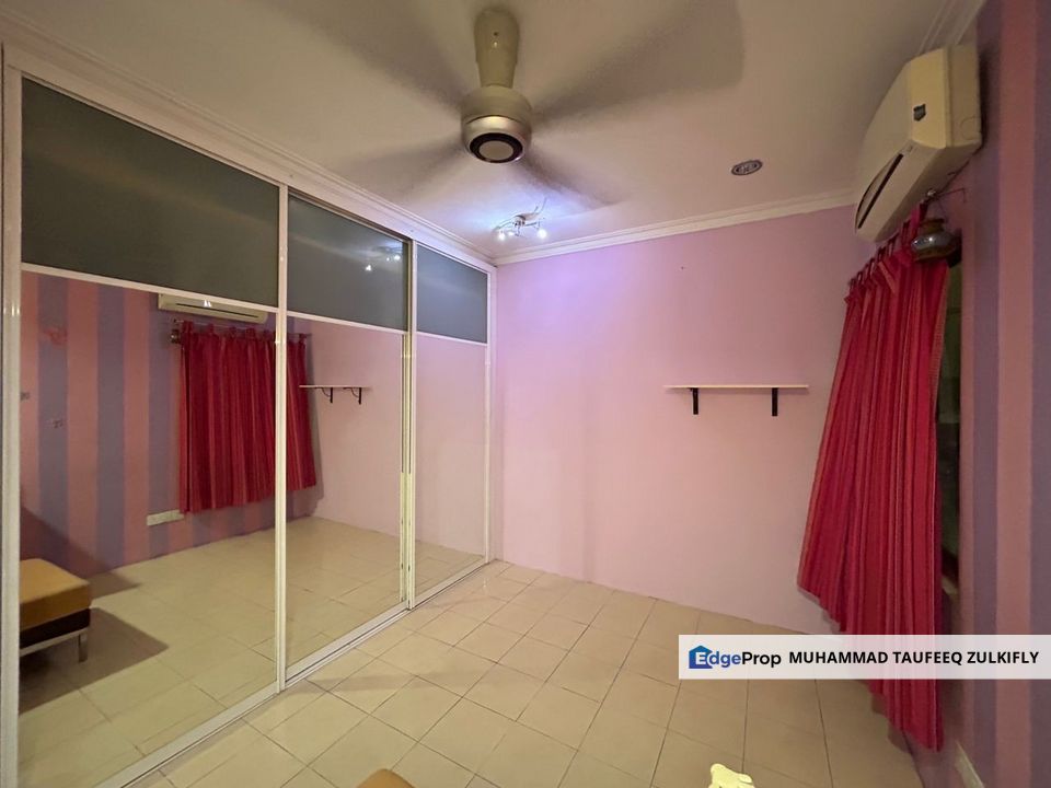 Freehold Fully Renovated Furnished Corner Unit Vista Indah Putra, Klang, Selangor, Klang