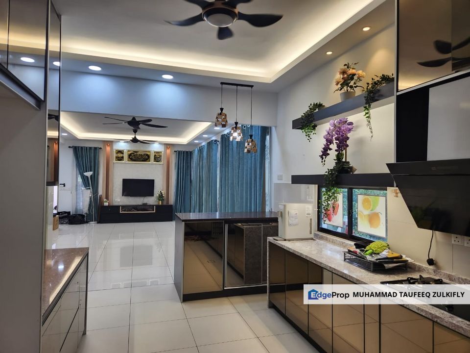 Partial Furnished End Lot 2 Storey Elmina Valley 4 Near Denai Alam, Selangor, Shah Alam