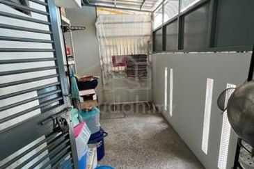 Laman Delfina @ Nilai Impian