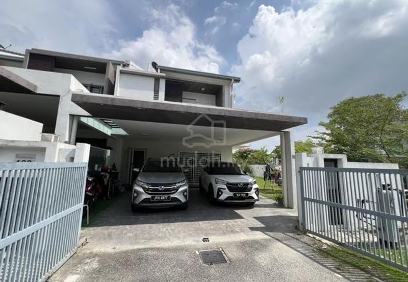 Laman Delfina @ Nilai Impian