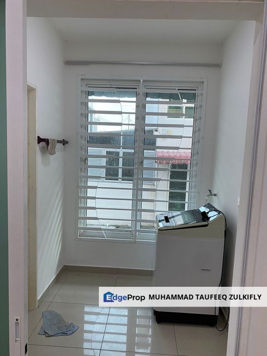 Partly Furnished Renovated 2 Storey Hijayu 3 Bandar Sri Sendayan Freehold, Negeri Sembilan, Siliau