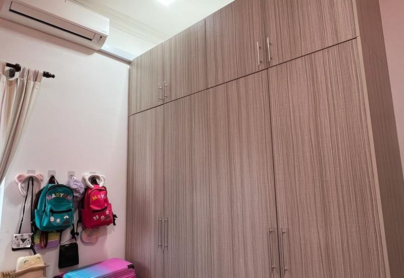 Kiara Court - Nilai Impian