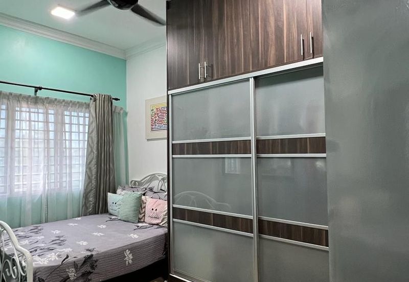 Kiara Court - Nilai Impian