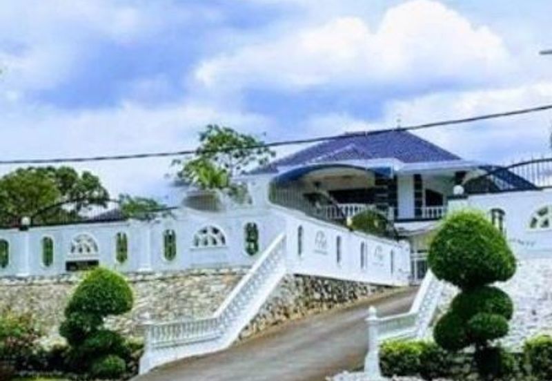 Bungalow 2 Storey Villa Sri Kundor Kg Kundur Hilir, Rembau Large Land Area