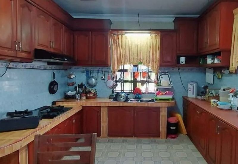 Bungalow 2 Storey Villa Sri Kundor Kg Kundur Hilir, Rembau Large Land Area