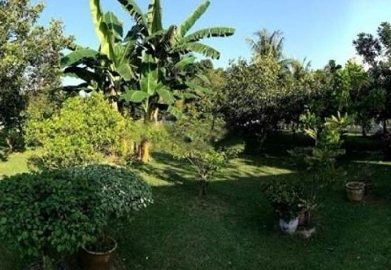 Bungalow 2 Storey Villa Sri Kundor Kg Kundur Hilir, Rembau Large Land Area