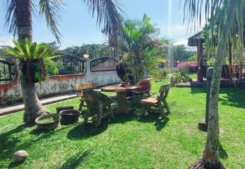 Bungalow 2 Storey Villa Sri Kundor Kg Kundur Hilir, Rembau Large Land Area