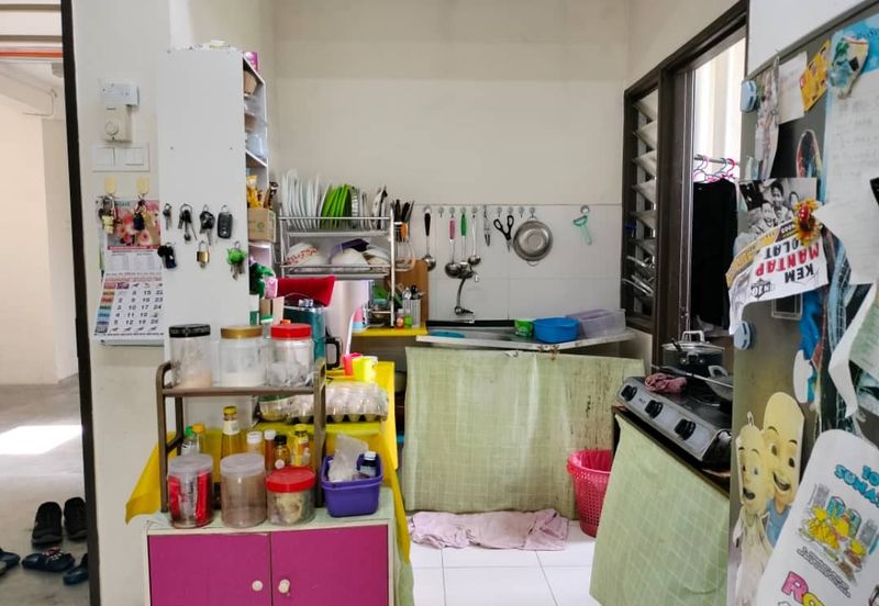 Residensi Warnasari 2