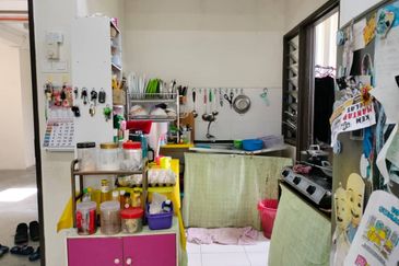 Residensi Warnasari 2