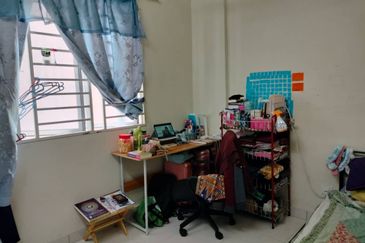 Residensi Warnasari 2