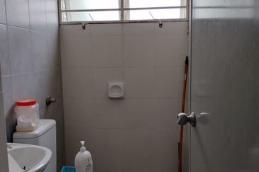 Residensi Warnasari 2