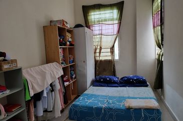 Residensi Warnasari 2