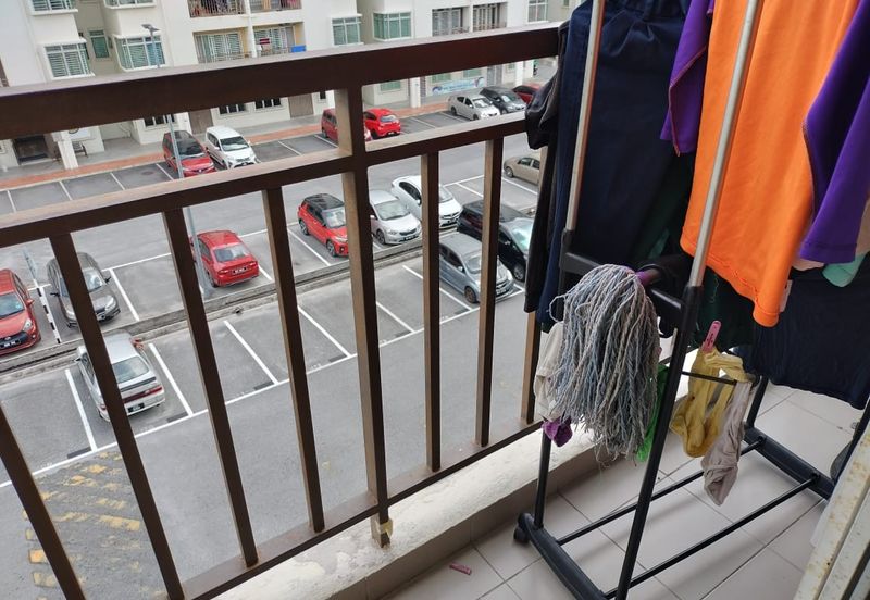 Residensi Warnasari 2