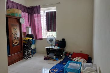 Residensi Warnasari 2