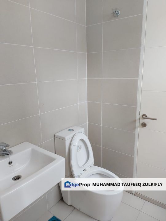 Freehold Non Bumi Lot 2 Storey Hijayu 3 Sendayan With Kitchen Cabinet, Negeri Sembilan, Siliau