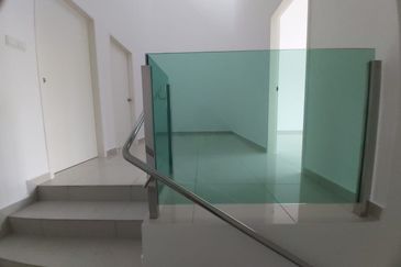 TIARA SENDAYAN (PRECINT 3)