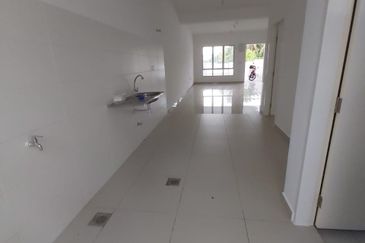 TIARA SENDAYAN (PRECINT 3)