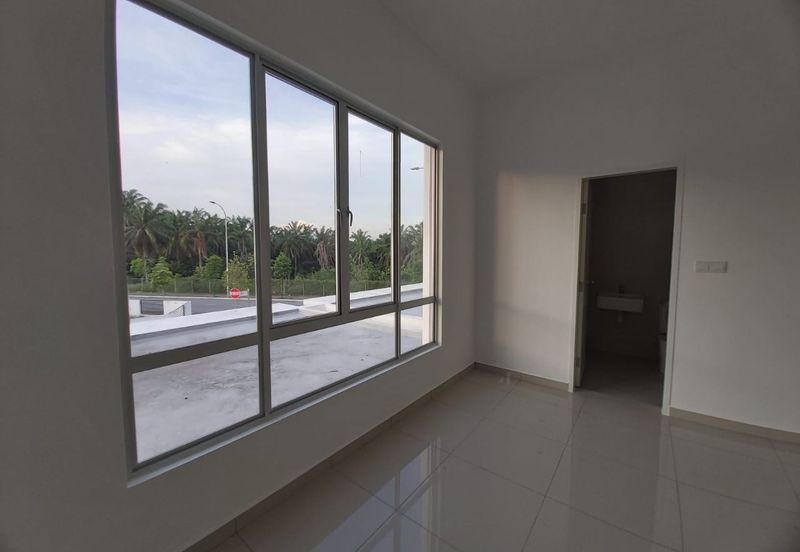 TIARA SENDAYAN (PRECINT 3)