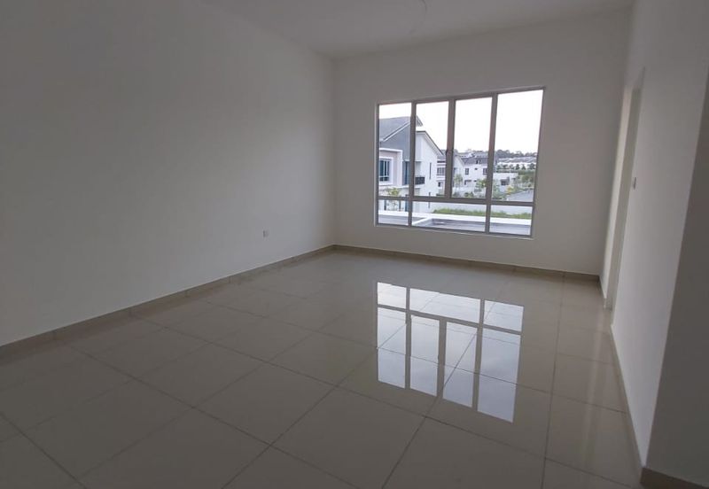 TIARA SENDAYAN (PRECINT 3)