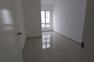 TIARA SENDAYAN (PRECINT 3)