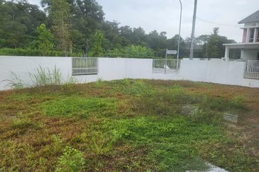 TIARA SENDAYAN (PRESINT 5)