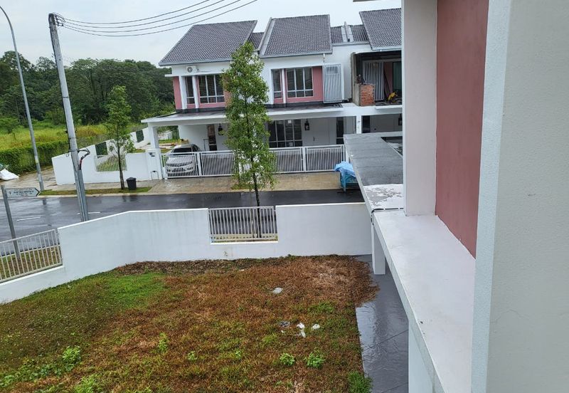 TIARA SENDAYAN (PRESINT 5)