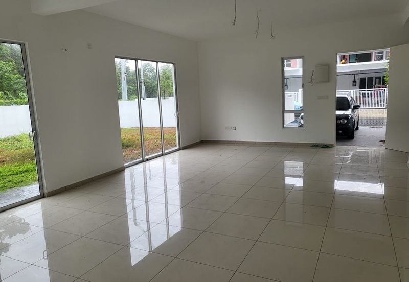 TIARA SENDAYAN (PRESINT 5)