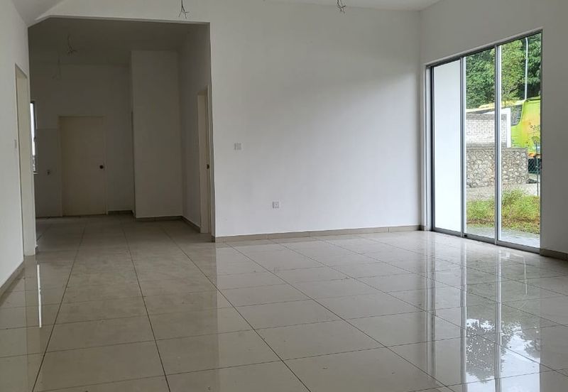 TIARA SENDAYAN (PRESINT 5)