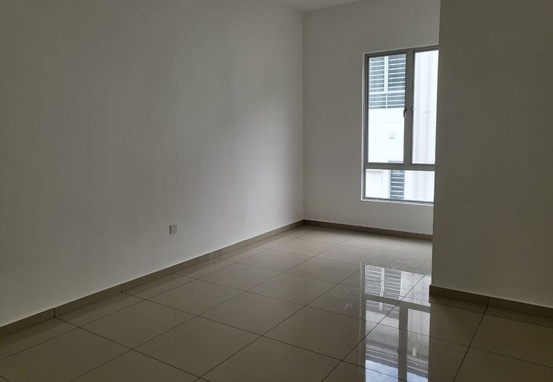 TIARA SENDAYAN (PRESINT 5)