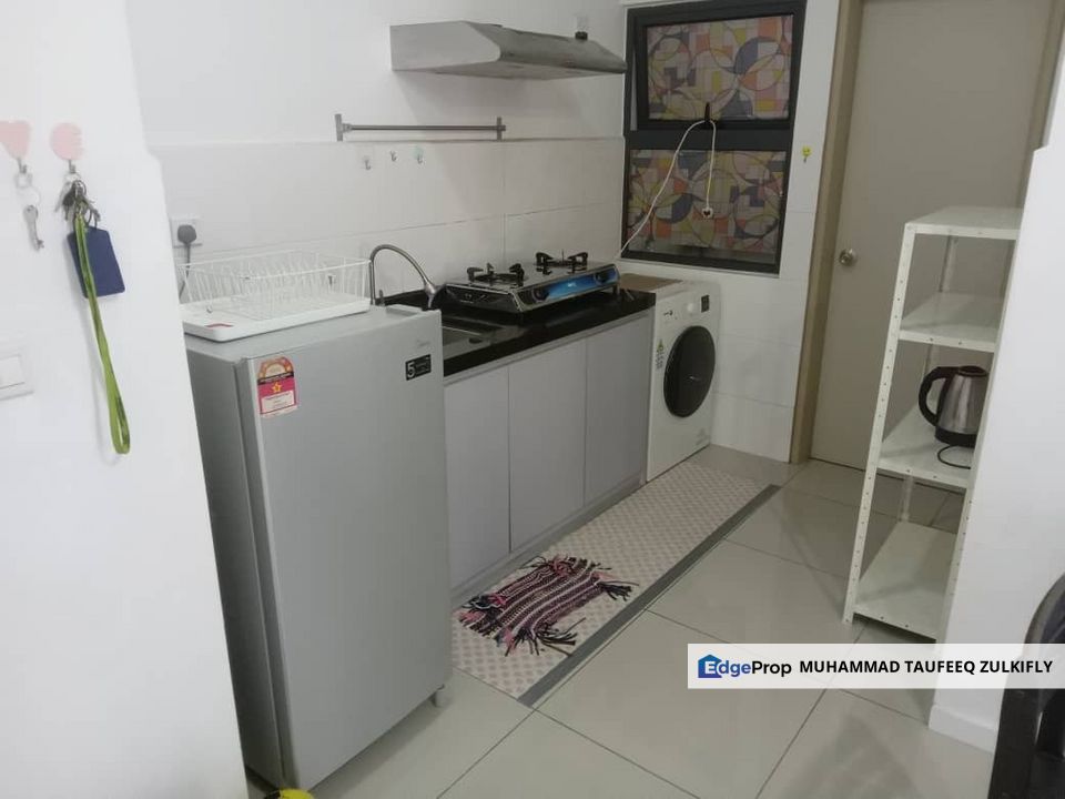 FURNISHED WITH MINOR RENOVATION | Suria Residence, Bukit Jelutong, Strategic Location, Selangor, Bukit Jelutong