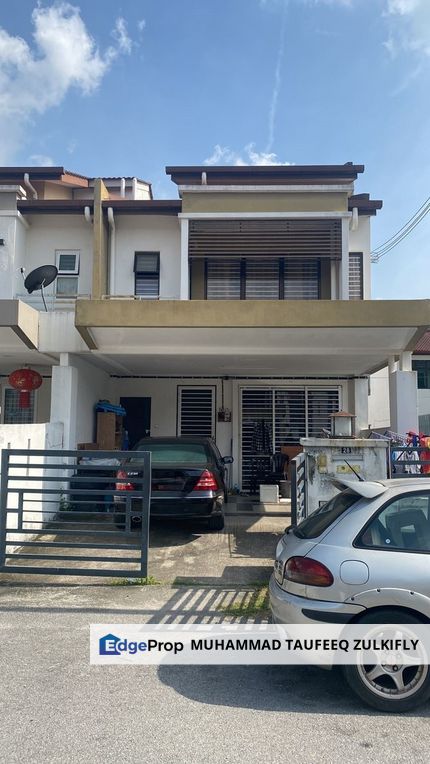 END LOT | NON BUMI | 2 Storey Terrace Bandar Putera 2, Klang Partial Furnished, Selangor, Klang