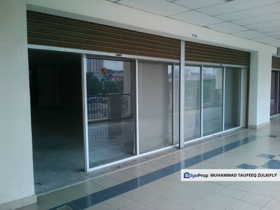 Vacant Office Unit with Glass Panel, IOI Business Park, Puchong, Great Accessibility, Selangor, Puchong