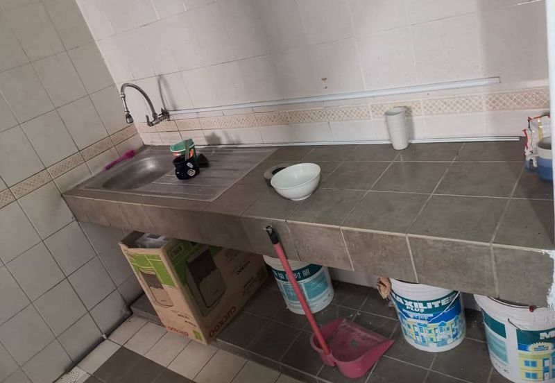 FULLY FURNISHED OFFICE UNIT | Bandar Puteri Puchong, Walking Distance LRT