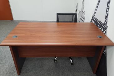 FULLY FURNISHED OFFICE UNIT | Bandar Puteri Puchong, Walking Distance LRT