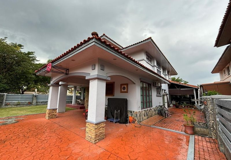 RENOVATED | BUNGALOW | BEAUTIFUL INTERIOR | Ara Damansara, Good Accessibility